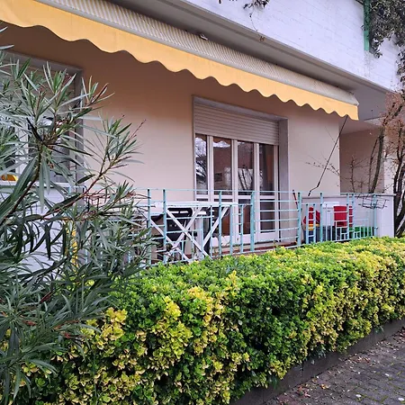 アパート Casa Paradiso マッサ